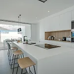 Estandar 5 - Casangular By Upper Vila